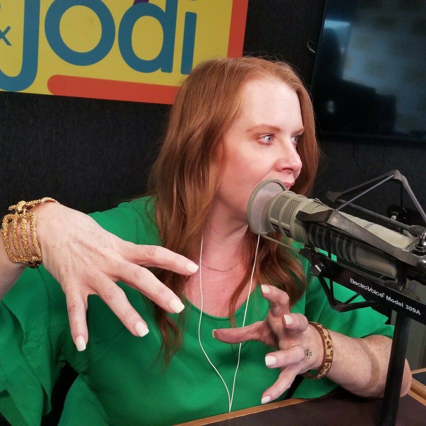 After The Show PODCAST: Hot Diggity Dog.