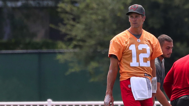 Tom Brady returns to training with Tampa Bay Buccaneers