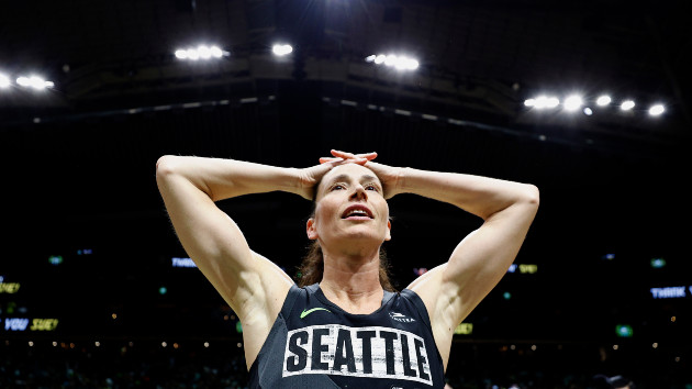 Sue Bird plays final WNBA game