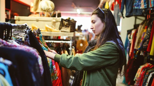 Consumer confidence sours in June, despite rollback of Trumps tariffs