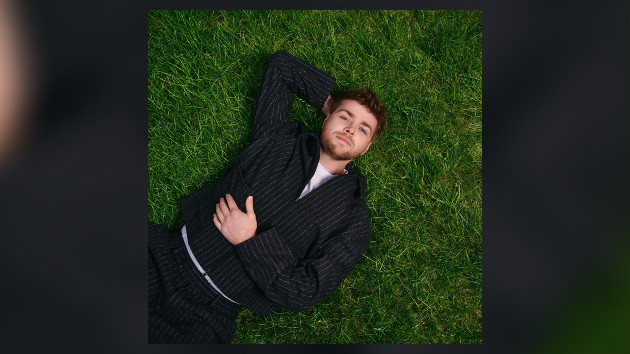 Alex Warrens new album, featuring 21 songs, coming July 18
