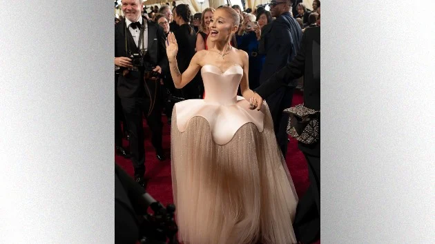 Ariana Grande salutes most perfect creation that has ever existed